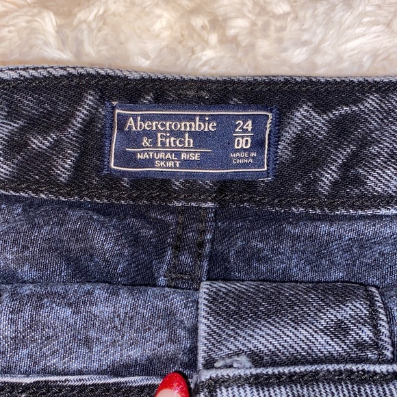 Abercrombie & Fitch Black Denim Skirt - Picture 3 of 3